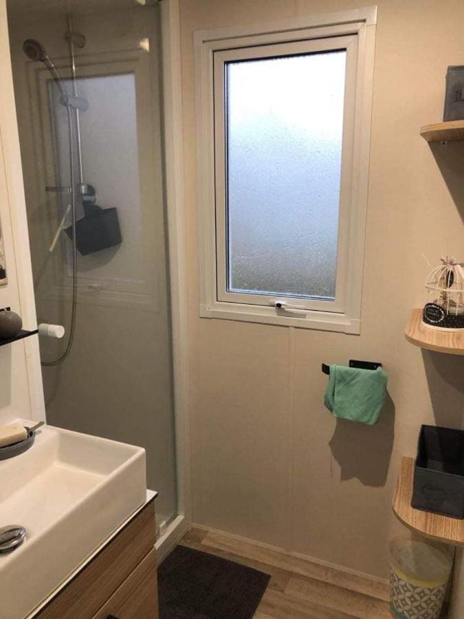 Mobil Home Neuf 6/8 Pers Biville-sur-Mer エクステリア 写真